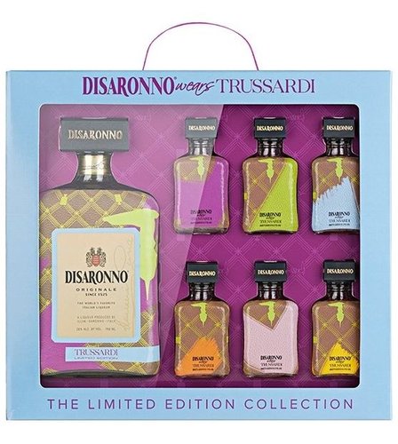 diSaronno wears Trussardi drkov kazeta  1l