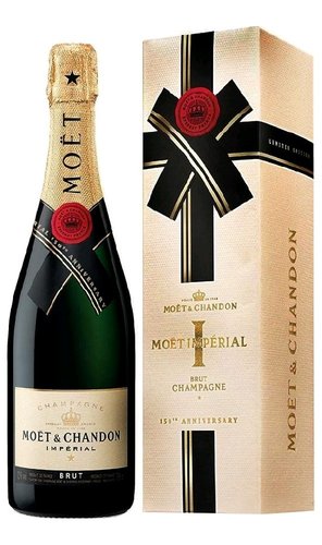 Moet &amp; Chandon Festive box  0.75l