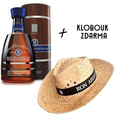 Arehucas 18y + drek klobouk  0.7l